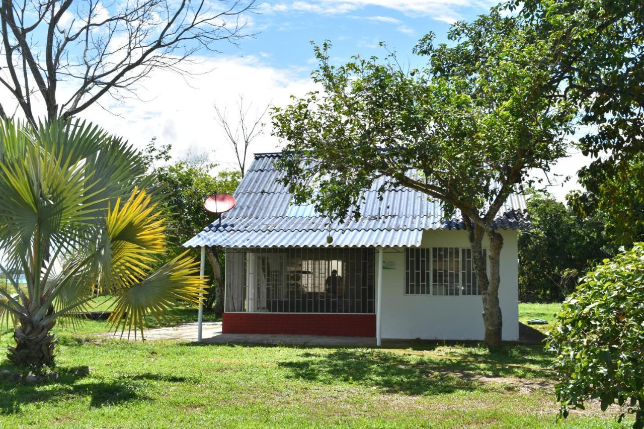 Club Bella Suiza - Carlos Ossa Escobar Marsella  Exterior foto