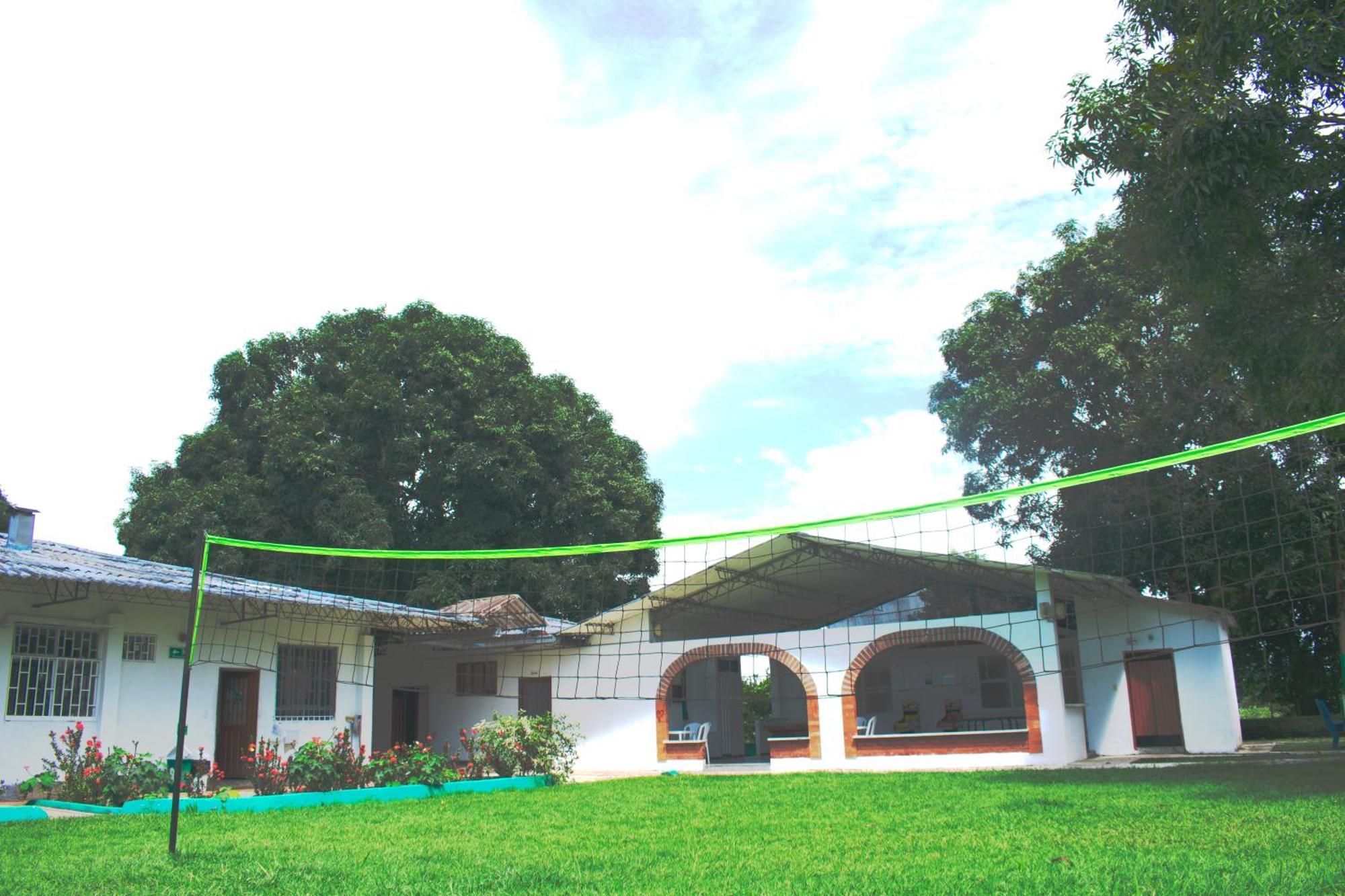 Club Bella Suiza - Carlos Ossa Escobar Marsella  Exterior foto